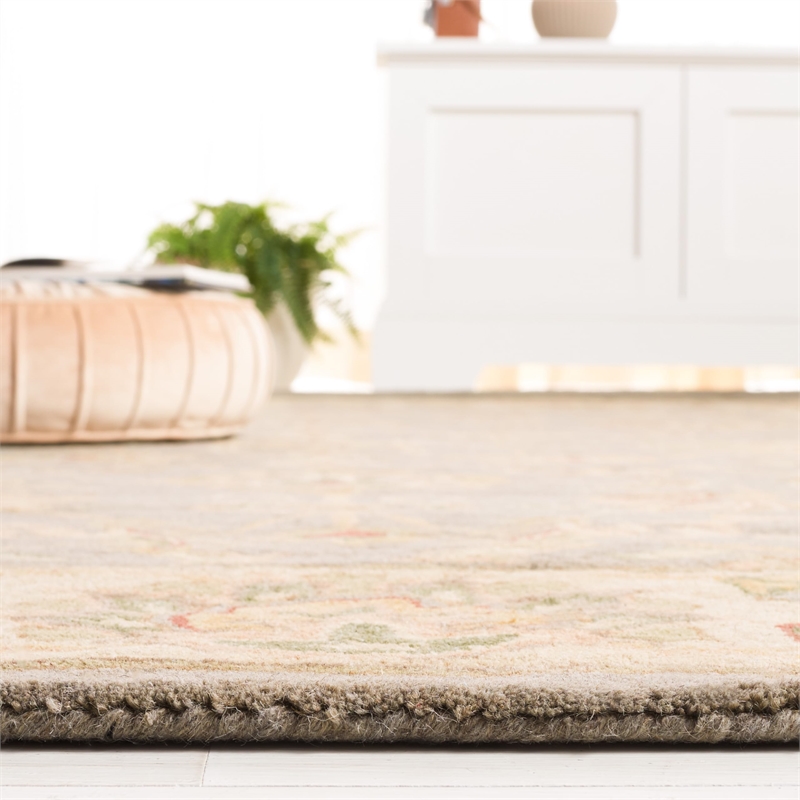 Safavieh Heritage Oval Rug in Green / Gold