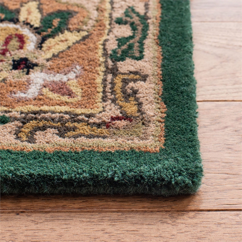 Safavieh Heritage Accent Rug in Dark Green / Gold