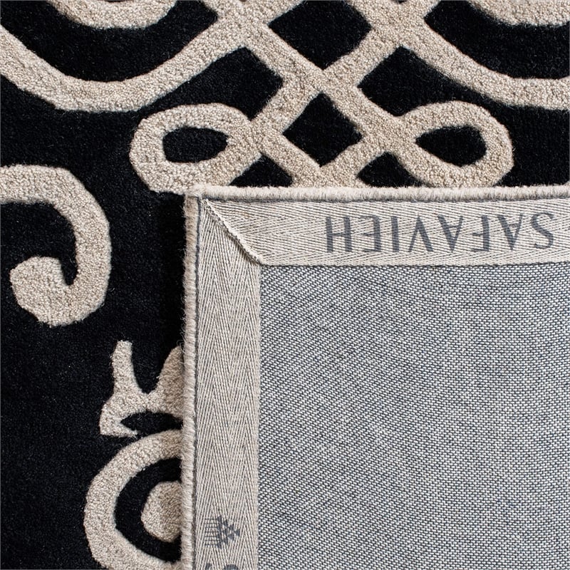Safavieh Soho  Square Rug in Black / Ivory