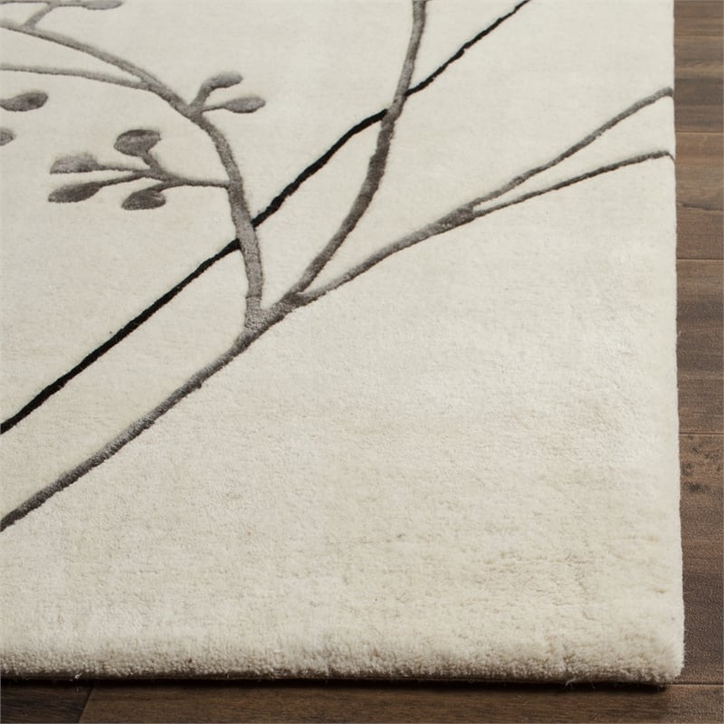 Safavieh Soho Oversized Rug in Ivory / Orange