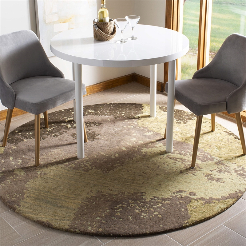 Safavieh Soho Round Rug in Sage / Multi