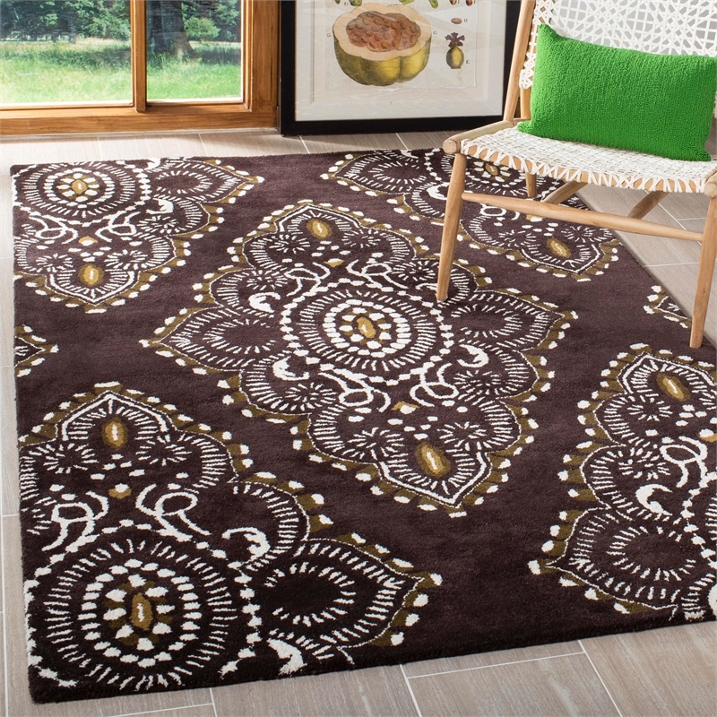 Safavieh Wyndham Accent Rug in Dark Grey / Ivory