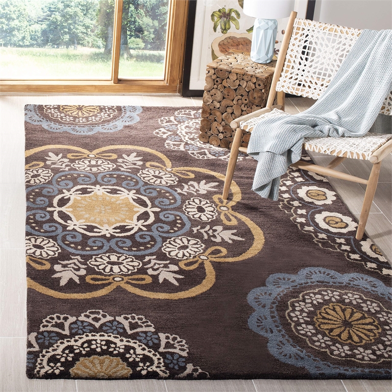 Safavieh Wyndham Square Rug in Eggplant / Multi