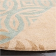 Safavieh Wyndham Round Rug in Beige / Multi