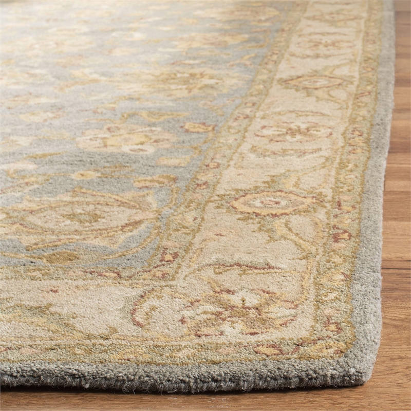 Safavieh Antiquity Red Traditional Rug - 11' x 17'