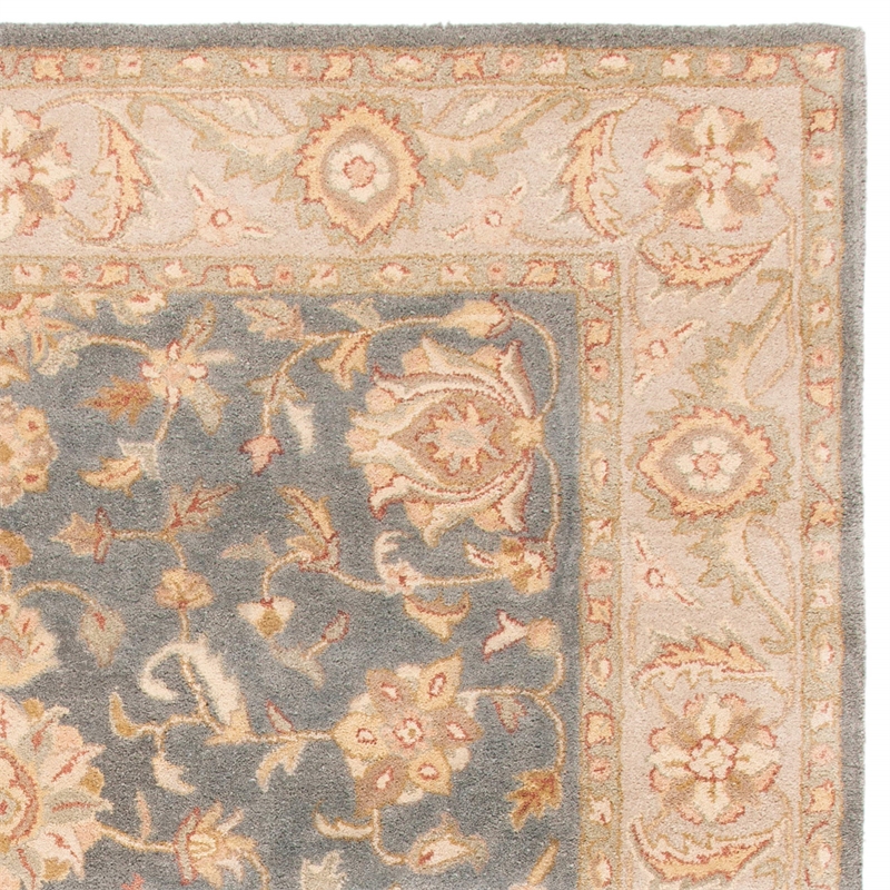 Safavieh Antiquity Red Traditional Rug - 11' x 17'