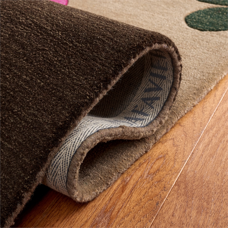 Safavieh Bella 5' X 8' Wool Hand Tufted Rug in Sand / Multi-Color