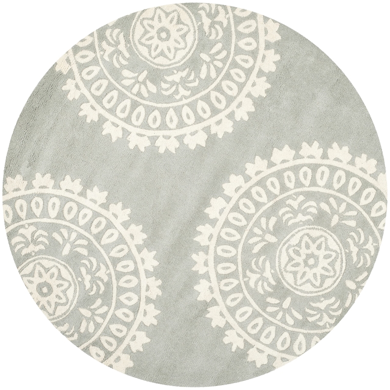 Safavieh Bella Beige Country Rug - 5' x 8'