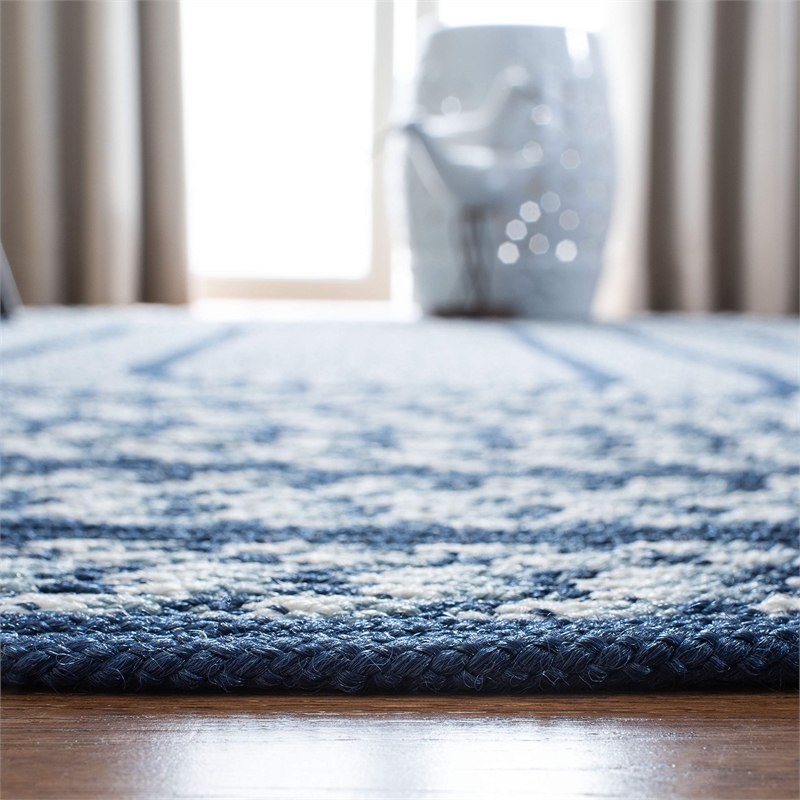 Safavieh Braided IVORY Braided Rug - Oval 8' x 10'