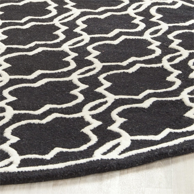 Safavieh Cambridge Black Transitional Rug - Round 6'