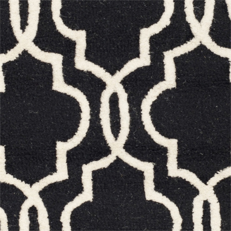 Safavieh Cambridge Black Transitional Rug - Round 6'