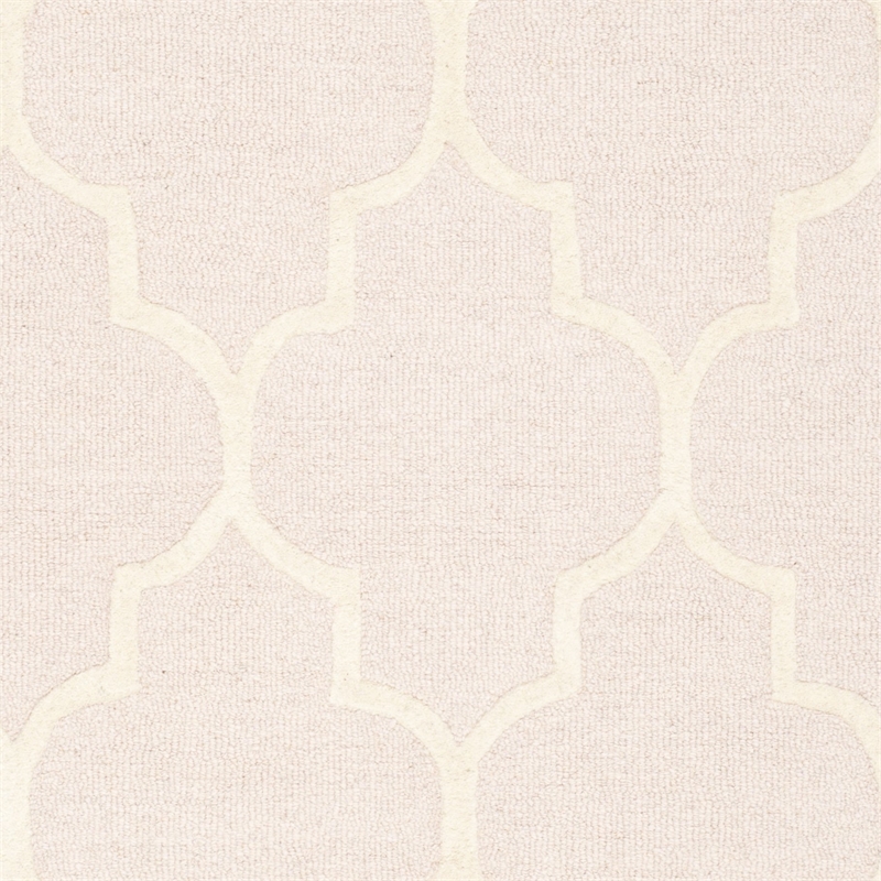 Safavieh Cambridge Light Pink Transitional Rug - 4' x 6'