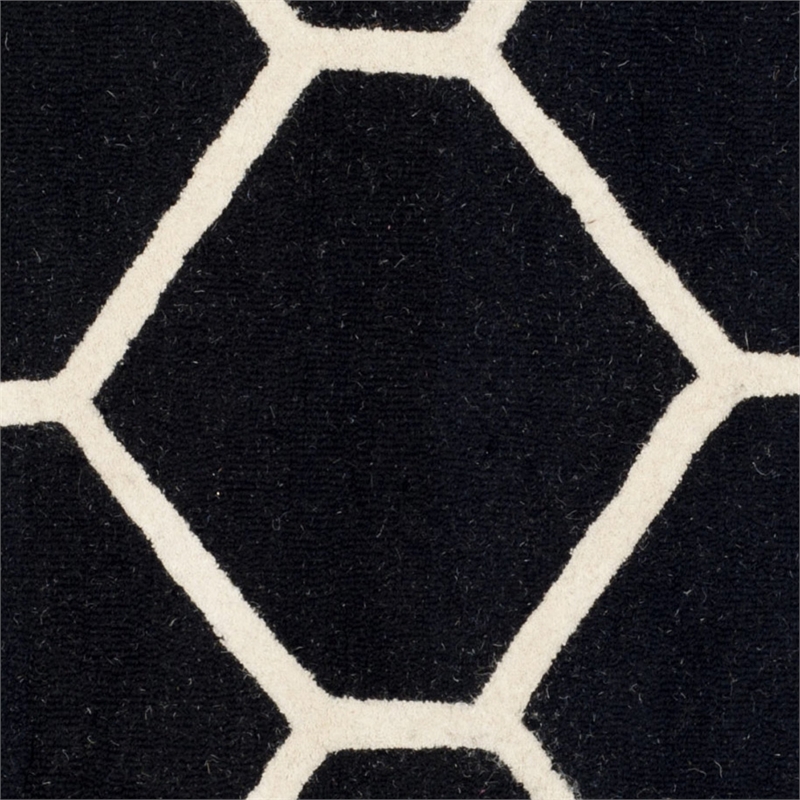 Safavieh Cambridge Black Transitional Rug - Round 6'