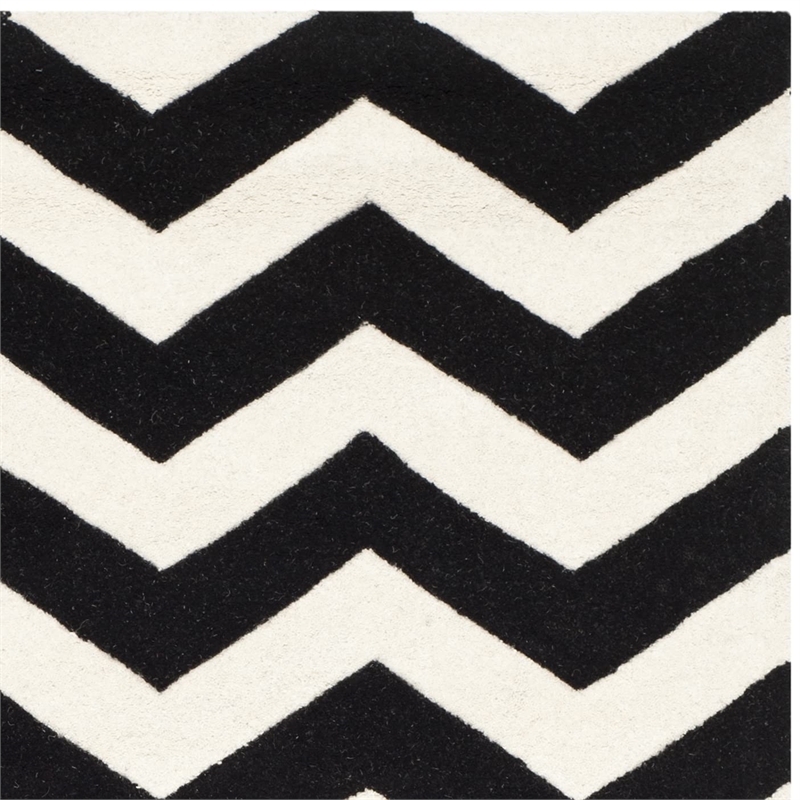 Safavieh Chatham Ivory Contemporary Rug - 5' x 8'
