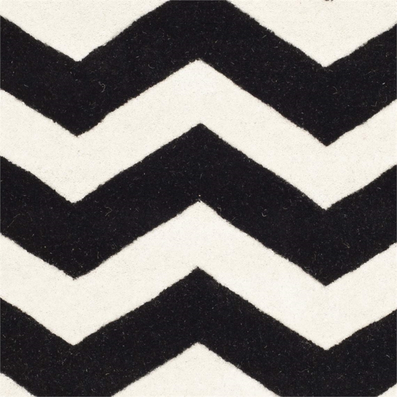 Safavieh Chatham Ivory Contemporary Rug - 5' x 8'