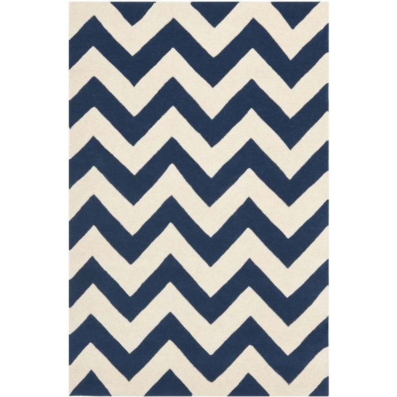 Safavieh Chatham 3' X 5' Wool Hand Tufted Rug in Navy / Ivory