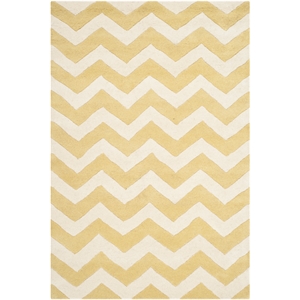 Safavieh Chatham 4' X 6' Wool Hand Tufted Rug in Gold / Ivory