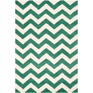 Safavieh Chatham 4' X 6' Wool Hand Tufted Rug in Teal / Ivory