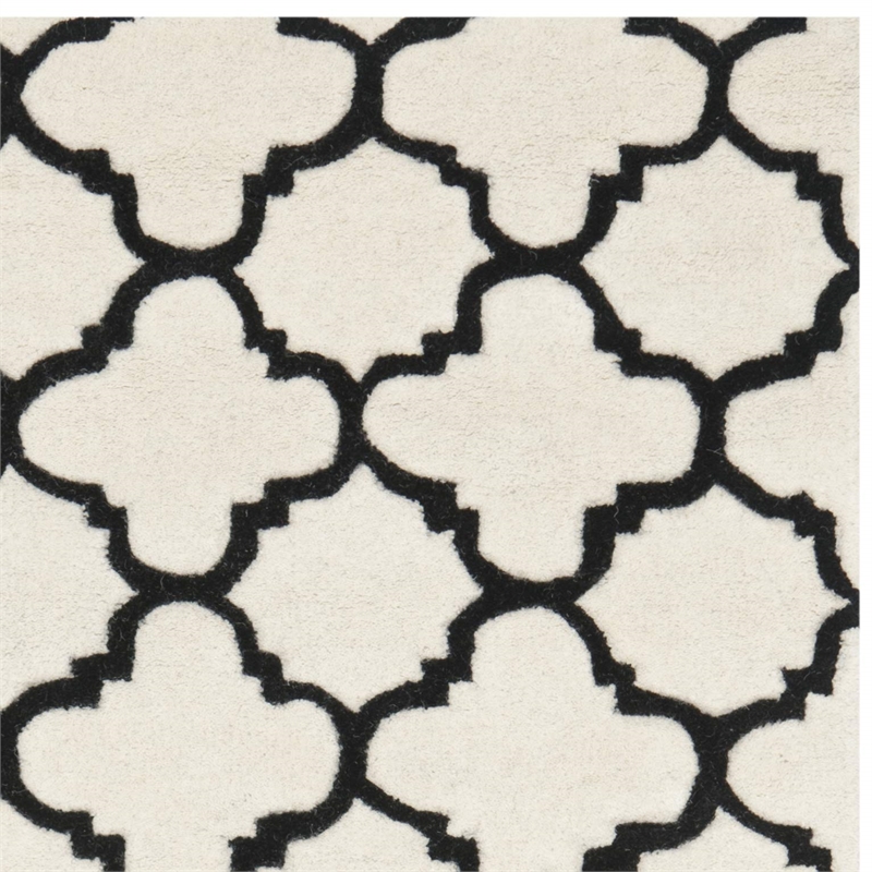 Safavieh Chatham Ivory Contemporary Rug - 6' x 9'