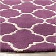 Safavieh Chatham 7' X 7' Round Wool Hand Tufted Rug in Purple / Ivory