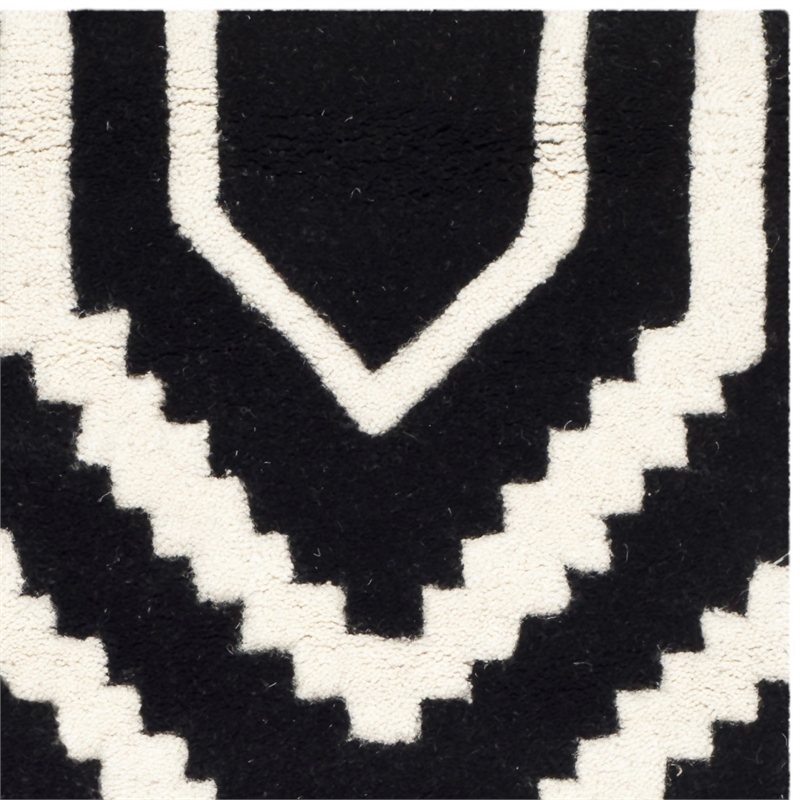 Safavieh Chatham Black Contemporary Rug - 2'6