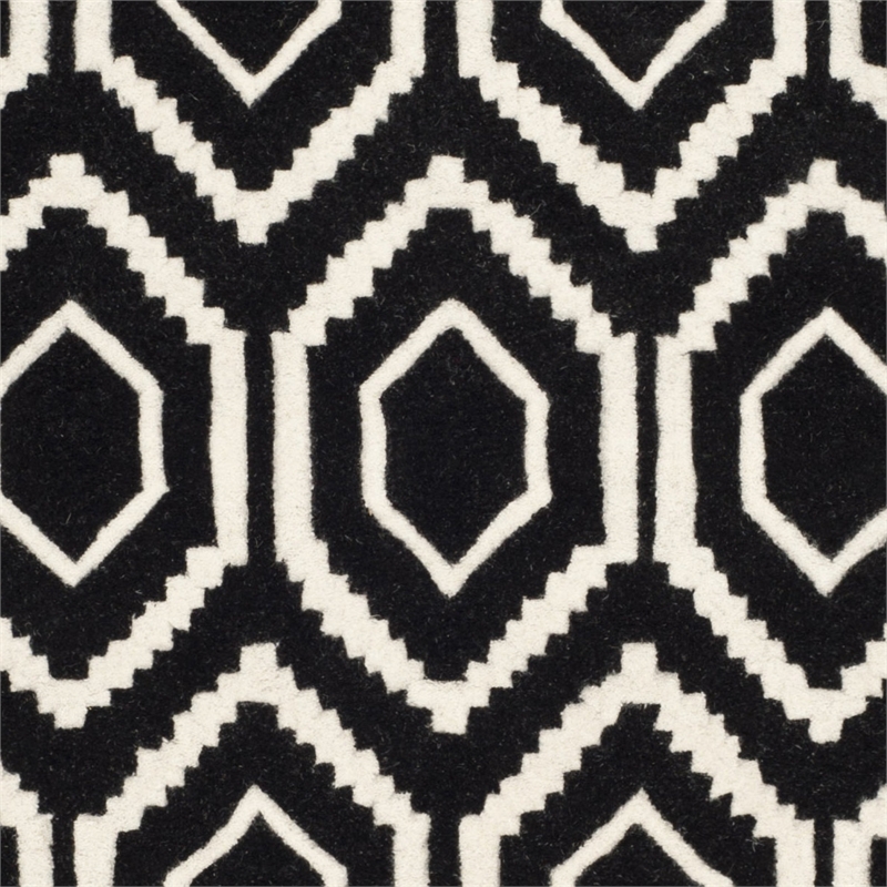 Safavieh Chatham Black Contemporary Rug - 8' x 10'