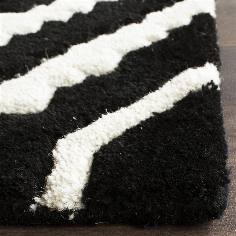 Safavieh Chatham Black Contemporary Rug - Square 7'
