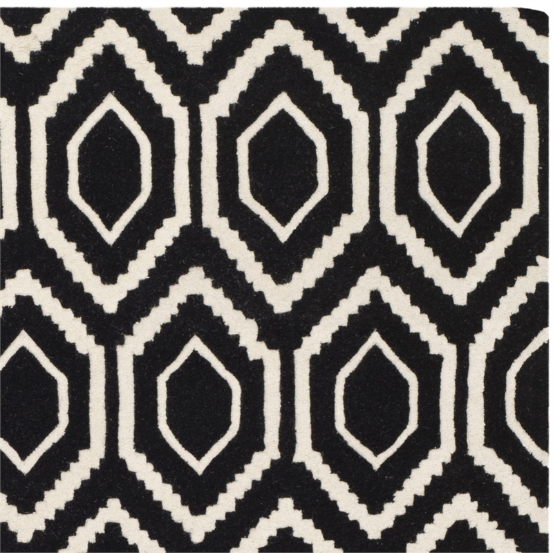 Safavieh Chatham Black Contemporary Rug - Square 7'