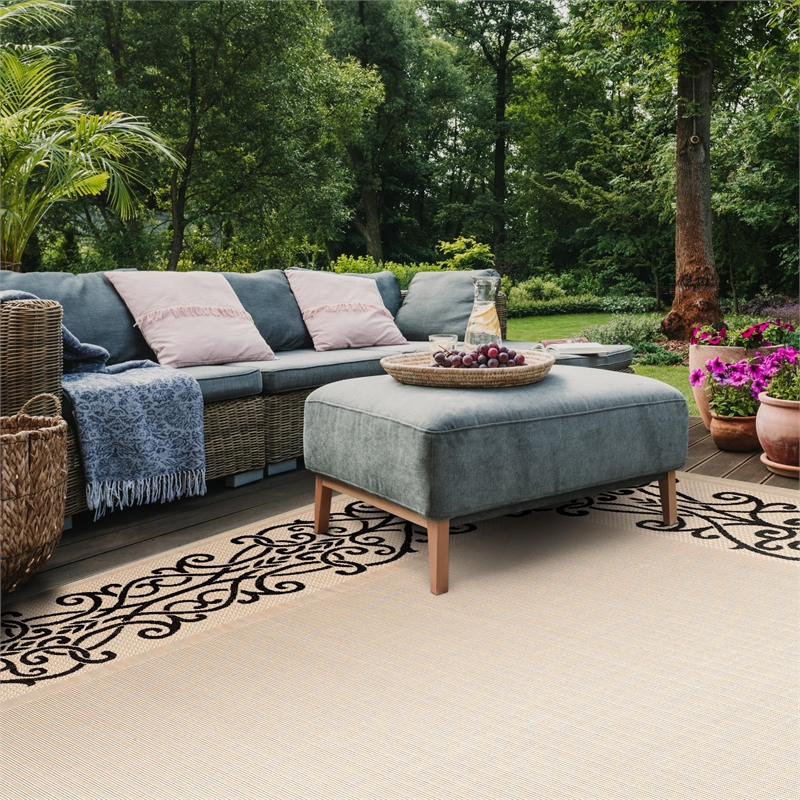 Safavieh Courtyard Sand Indoor Outdoor Rug - 9' x 12'