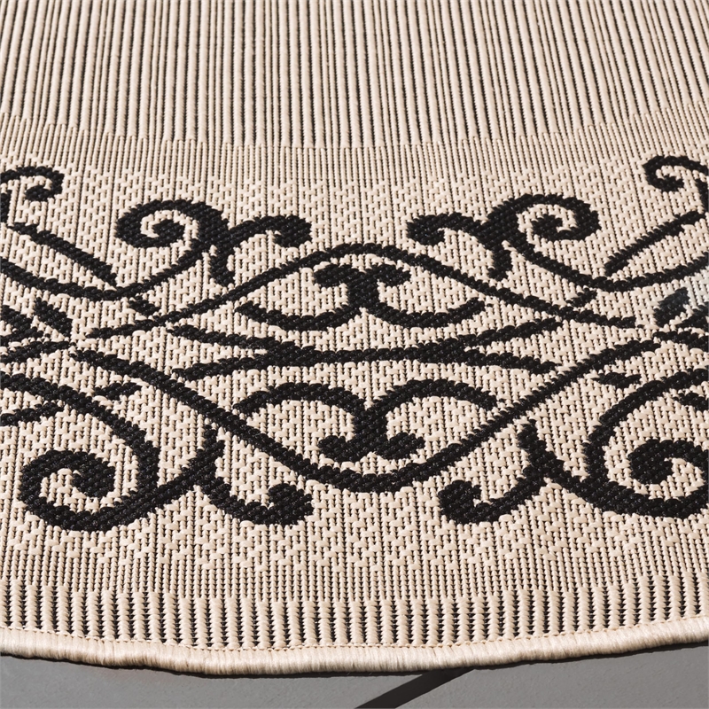 Safavieh Courtyard Sand Indoor Outdoor Rug - Round 7'10