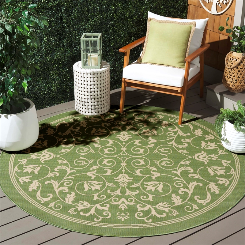 Safavieh Courtyard Olive Indoor Outdoor Rug - Round 7'10