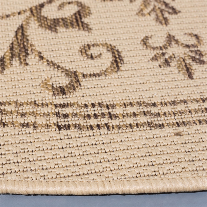 Safavieh Courtyard Natural Indoor Outdoor Rug - Round 7'10