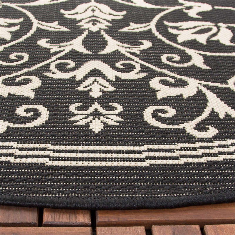 Safavieh Courtyard Black Indoor Outdoor Rug - Round 7'10