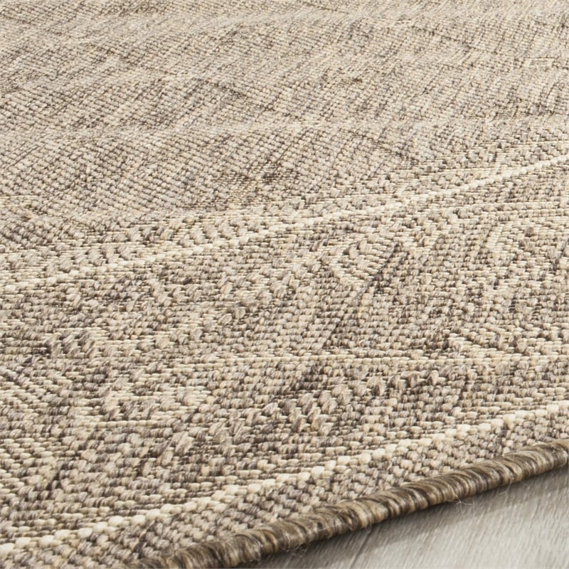 Safavieh Courtyard Brown Indoor Outdoor Rug - Round 7'10