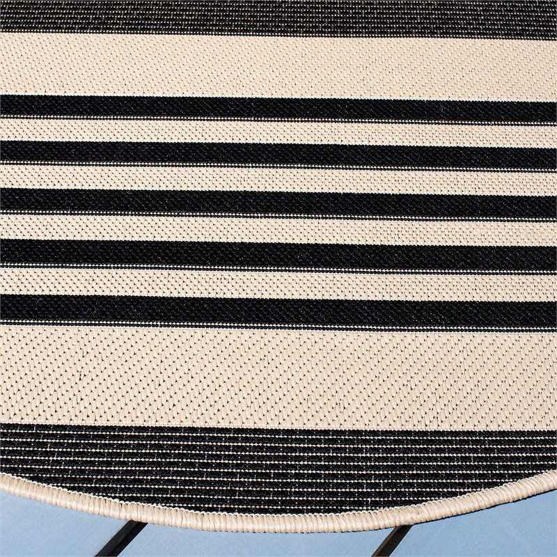 Safavieh Courtyard Black Indoor Outdoor Rug - Round 5'3
