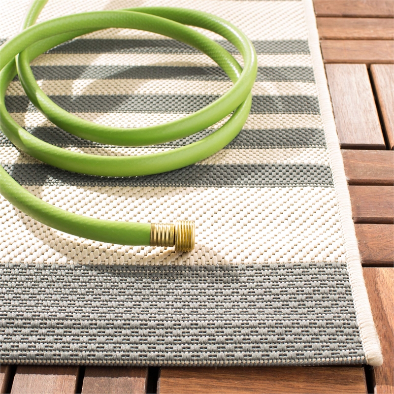 Safavieh Courtyard Grey Indoor Outdoor Rug - Square 5'3