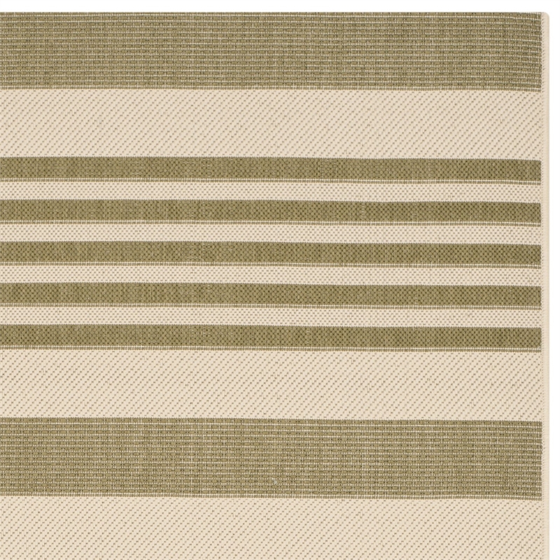 Safavieh Courtyard Green Indoor Outdoor Rug - 2' x 3'7