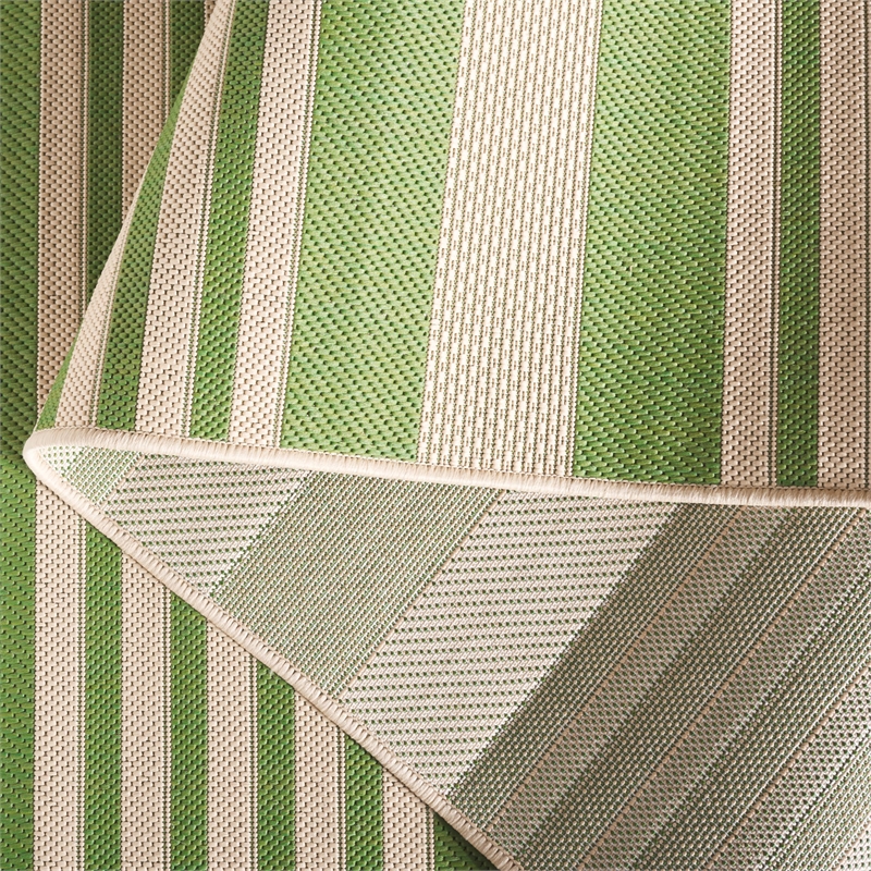 Safavieh Courtyard Green Indoor Outdoor Rug - 8' x 11'
