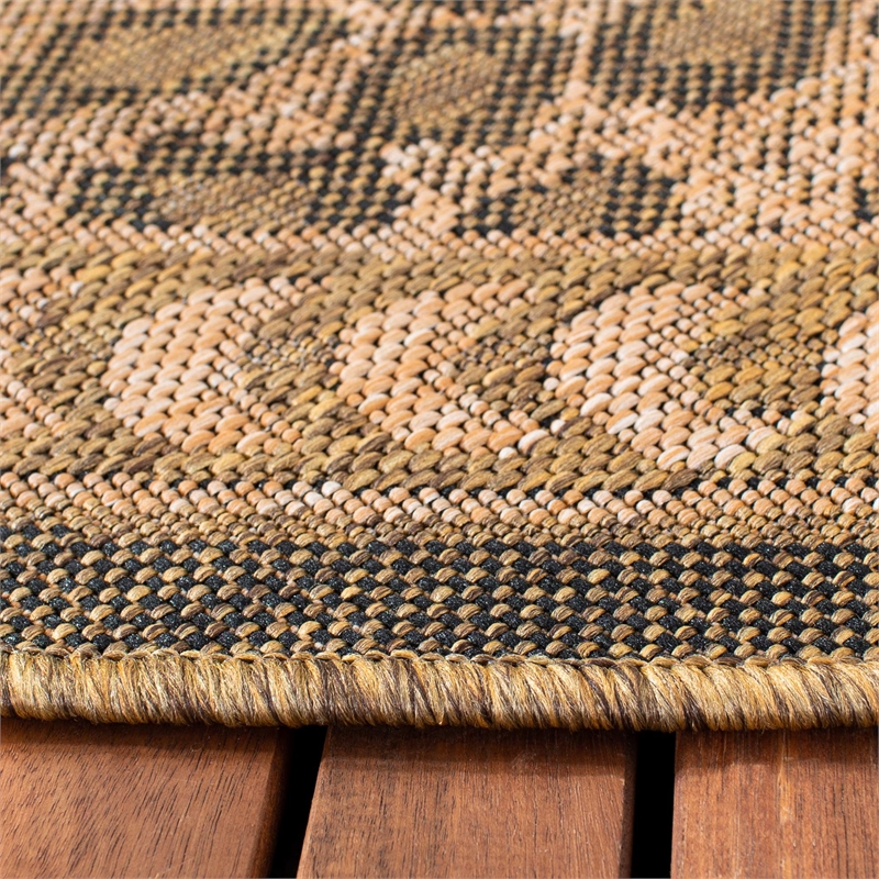 Safavieh Courtyard Natural Indoor Outdoor Rug - Round 7'10