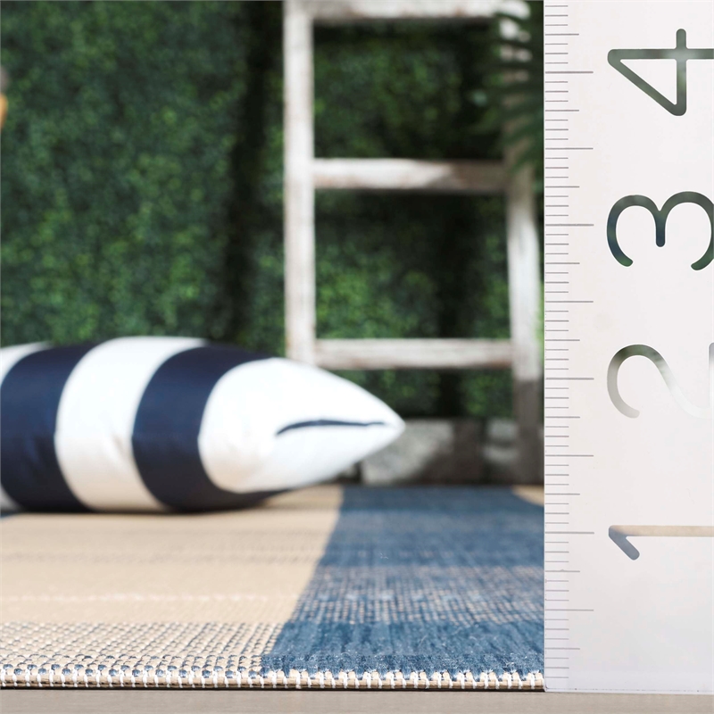 Safavieh Courtyard Beige Indoor Outdoor Rug - 9' x 12'