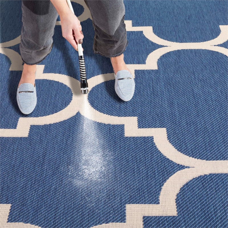 Safavieh Courtyard Blue Indoor Outdoor Rug - Square 7'10