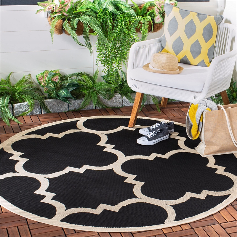 Safavieh Courtyard Black Indoor Outdoor Rug - Round 6'7