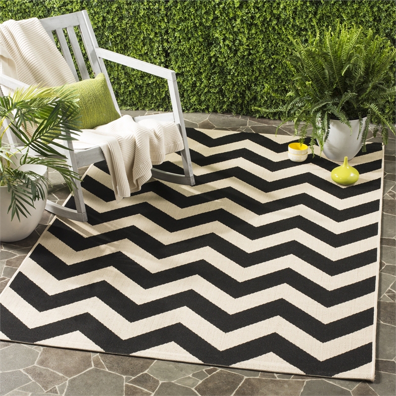 Safavieh Courtyard Black Indoor Outdoor Rug - Square 5'3
