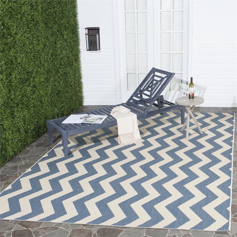 Safavieh Courtyard Blue Indoor Outdoor Rug - Square 7'10