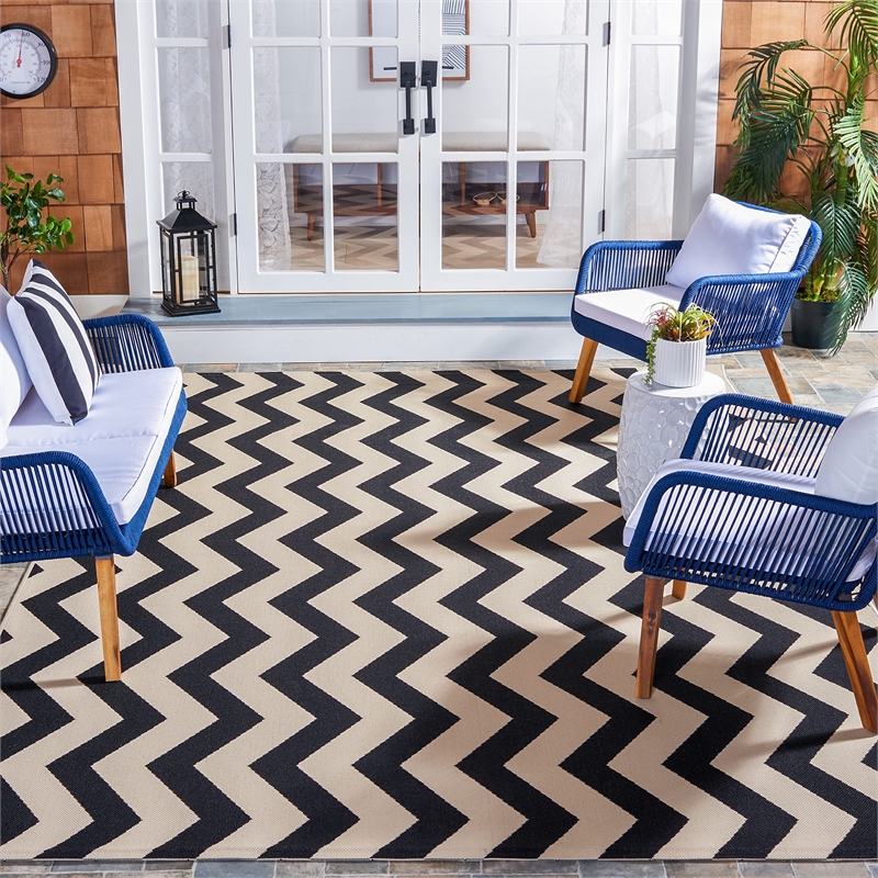 Safavieh Courtyard Black Indoor Outdoor Rug - Square 8'