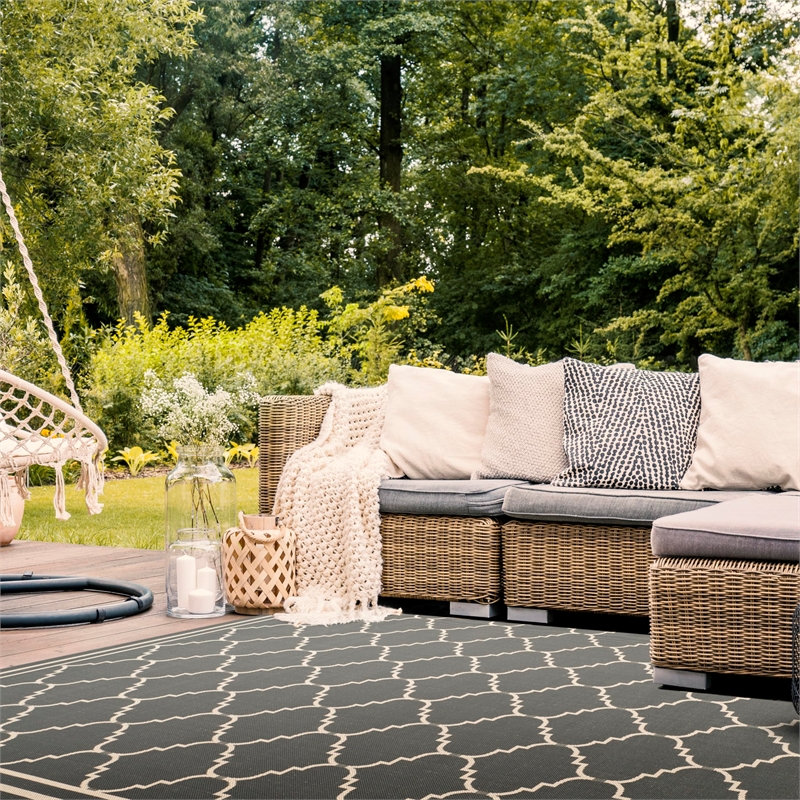 Safavieh Courtyard Grey Indoor Outdoor Rug - 9' x 12'