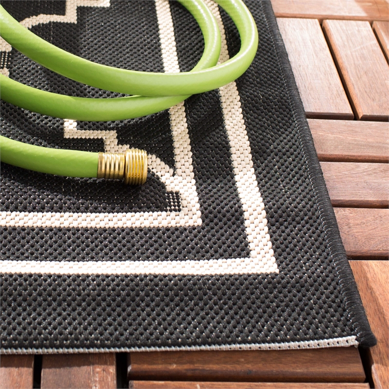 Safavieh Courtyard Black Indoor Outdoor Rug - 2'7