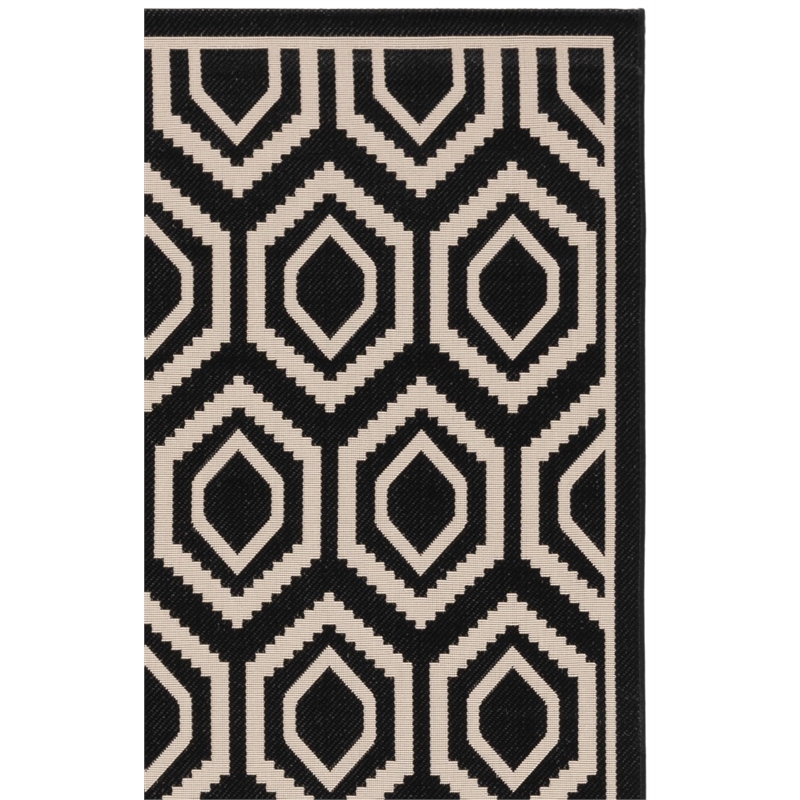 Safavieh Courtyard Black Indoor Outdoor Rug - 5'3