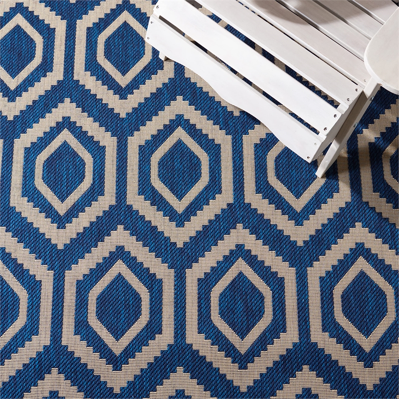 Safavieh Courtyard Navy Indoor Outdoor Rug - Square 7'10