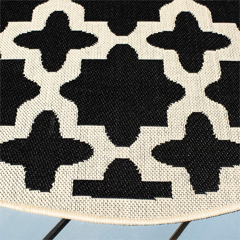 Safavieh Courtyard Black Indoor Outdoor Rug - Round 5'3